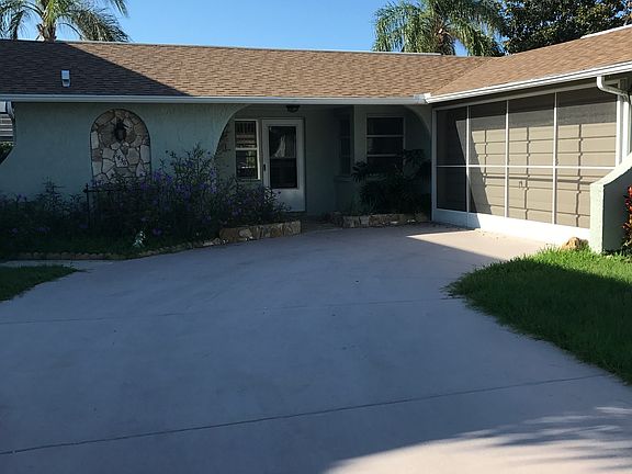 2nd image of 6438 Yvette Dr