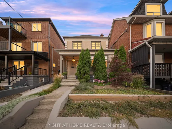 1642 Dufferin St, Toronto, ON M6H 3L8