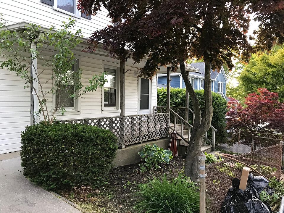 1st image of 134 Longfellow Dr Floor 1