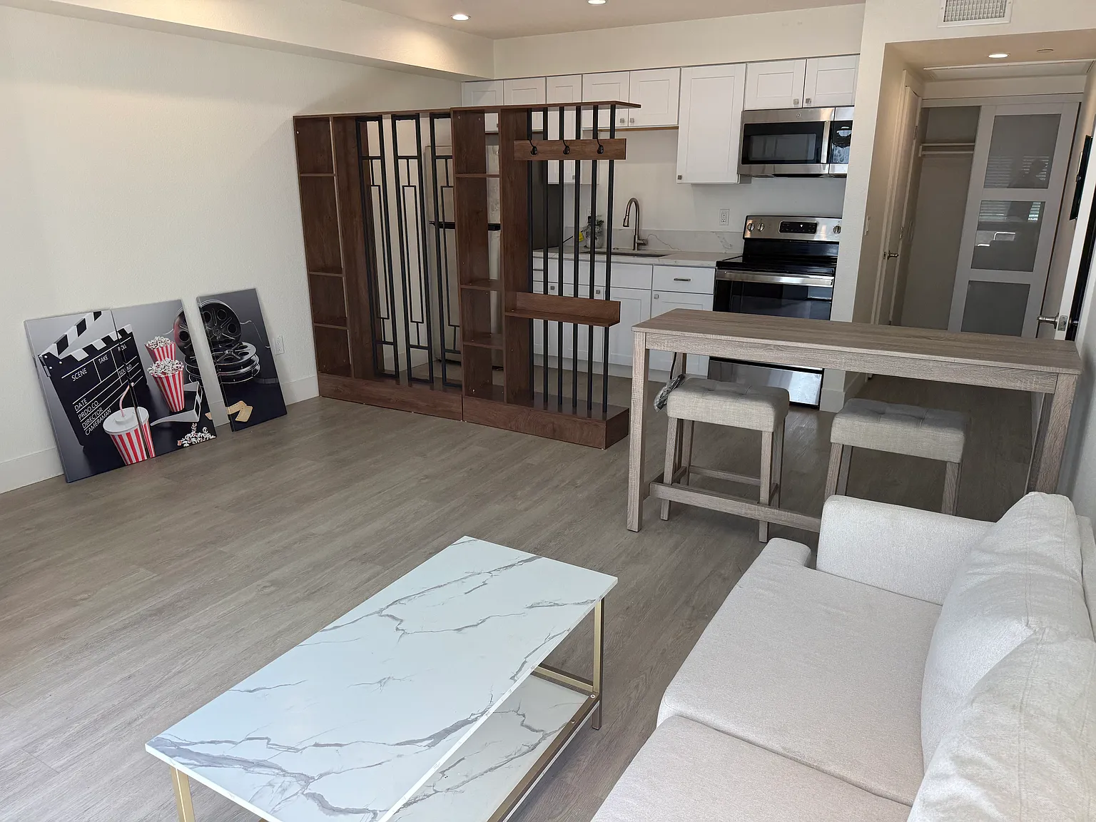 Studio, 460 sqft, $1,850 — Photo 4