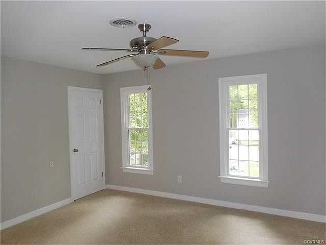 2nd image of 13202 S Heritage Woods Ter