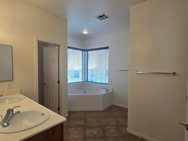 9164 Craven Ave — Photo 21