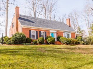 357 Sunset Ln, Warsaw, VA 22572