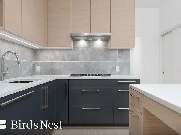 8874 Osler St, Vancouver, BC V6P 4C2