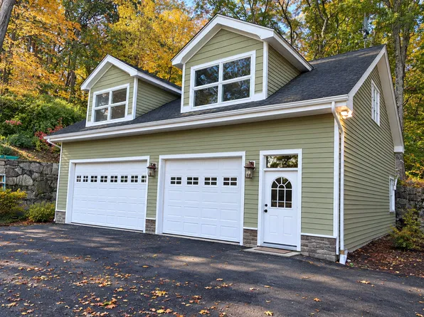 101 Ponus Ave #B, Norwalk, CT 06850
