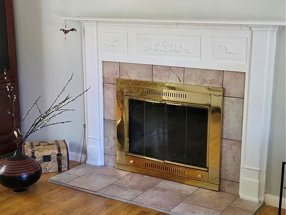4th image of 306 Helfer Ln