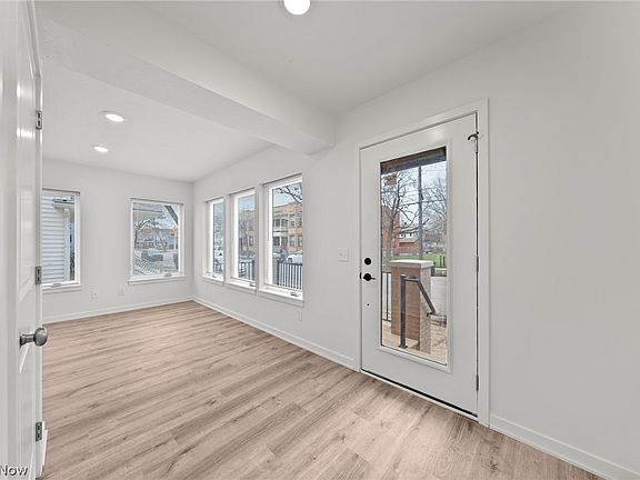 4th image of 4711 Bridge Ave