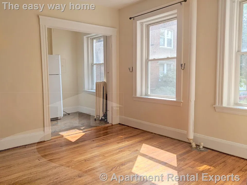 10 Agassiz St #7