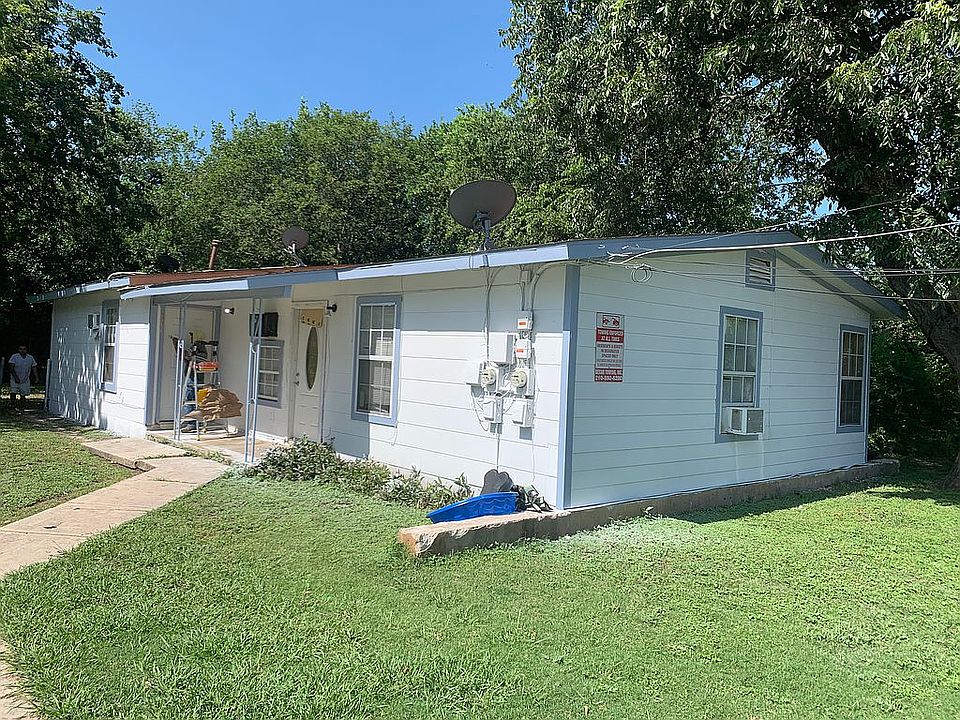2nd image of 3044 Weir Ave