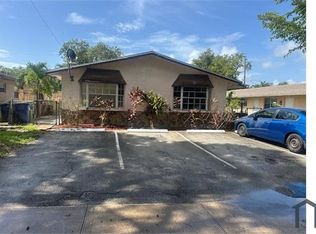 33 SW 8th Ct, Hallandale Beach, FL 33009