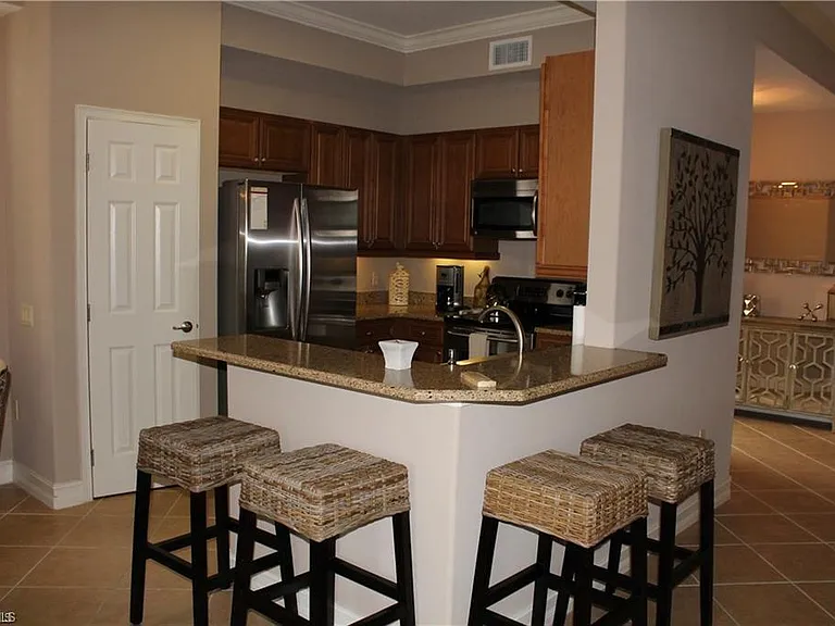 10474 Smokehouse Bay Dr #102 — Photo 5