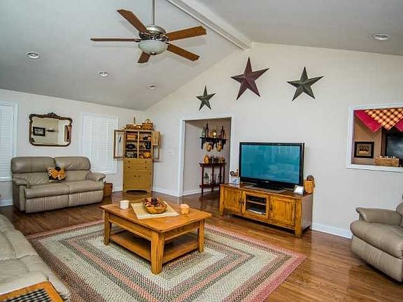 5th image of 109 Brenda Dr