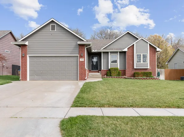 306 E Stone Creek St, Derby, KS 67037