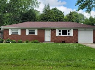 900 E Southport Dr, Terre Haute, IN 47802