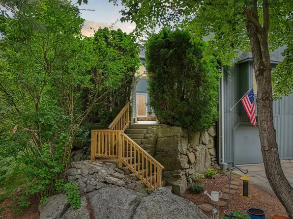 14 Gentry Ln Unit 14, Uxbridge, MA 01569