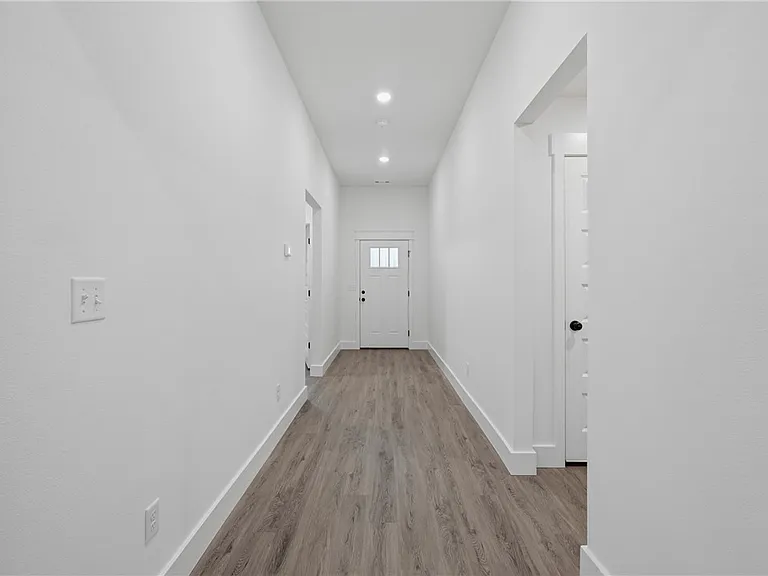 5127 Vista Ave — Photo 4
