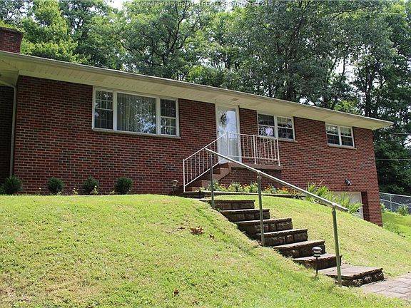 2nd image of 2604 Charmwood Dr