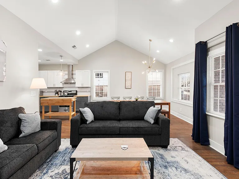 1690 Donald Lee Hollowell Pkwy NW — Photo 31