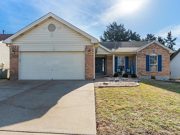 3rd image of 4124 Tiffany Trail Ct