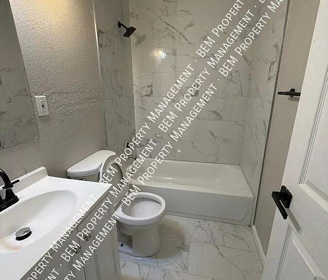 6932 Brooklyn Ave — Photo 14