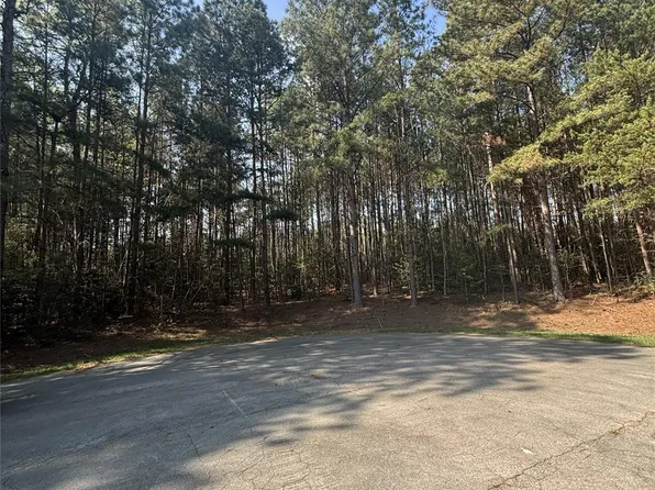 123 Summerlake Dr, New London, NC 28127