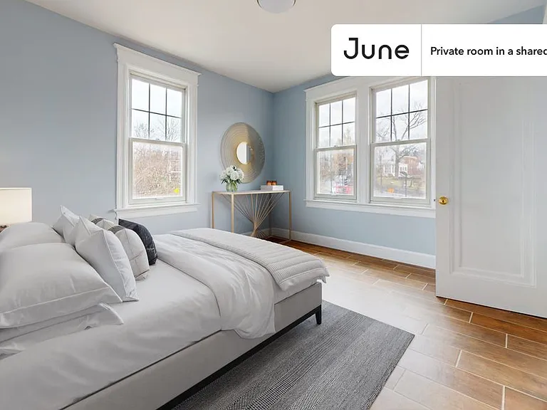 2826 Pennsylvania Ave SE #E — Photo 1