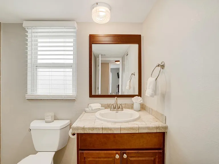 464 N Paula Dr #211 — Photo 31