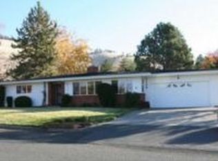 1125 Carlson Dr, Klamath Falls, OR 97603