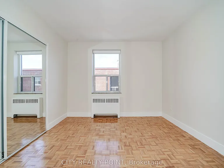 1291 Bayview Ave N #201 — Photo 14