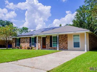 1975 Jerlyn Dr, Denham Springs, LA 70726