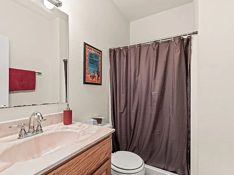 2109-2111 Primrose Dr — Photo 27