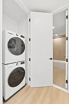 Laundry, photo 1