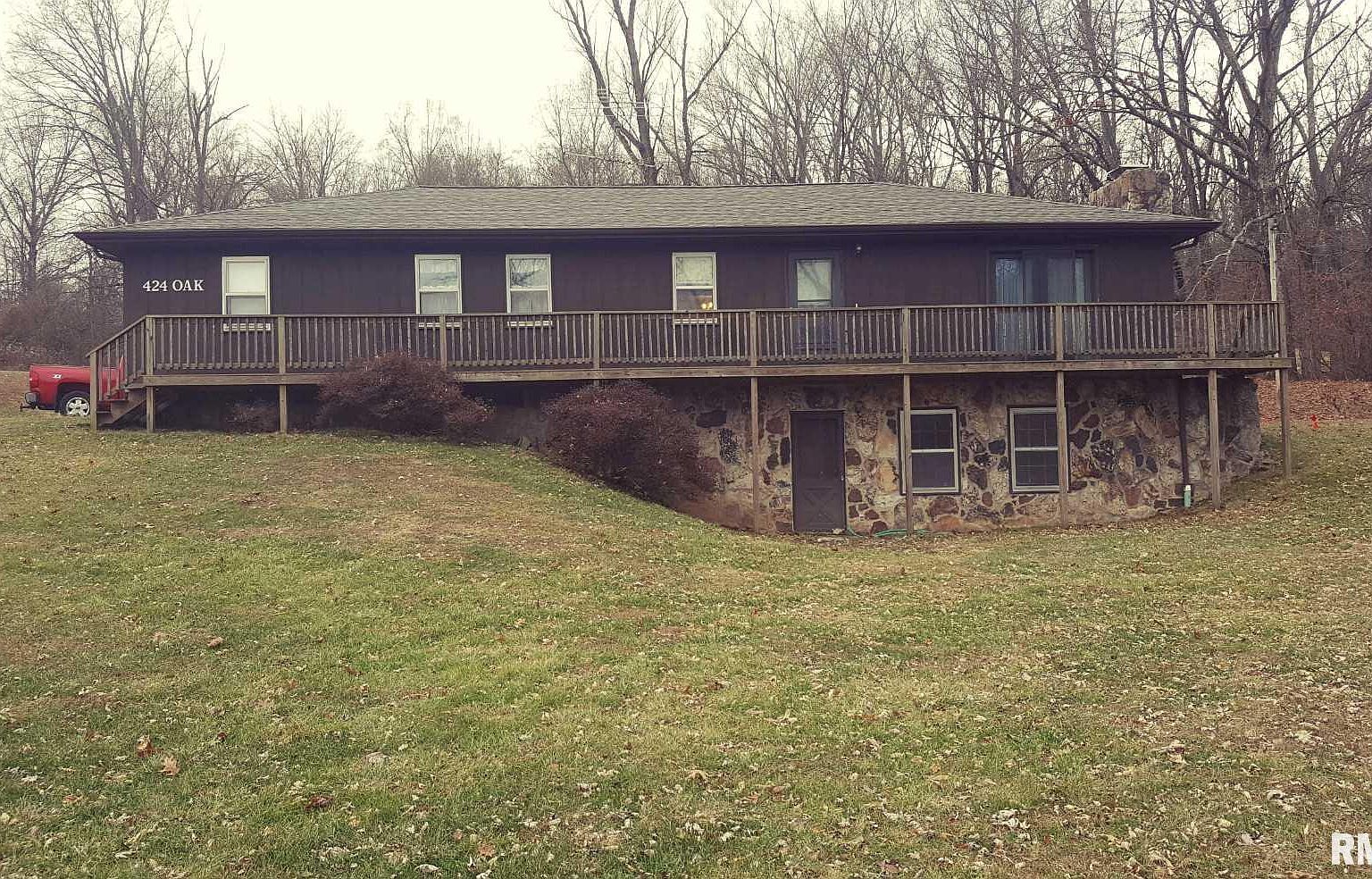 424 Oak St, Cobden, IL 62920 Zillow