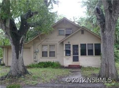 2nd image of 115 Inwood Ave