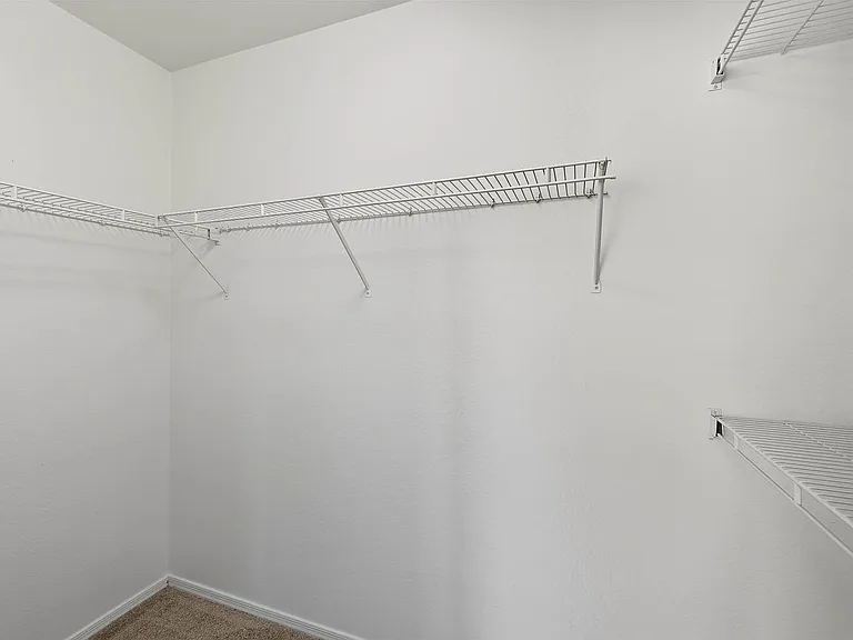 2501 Showcase Dr — Photo 15