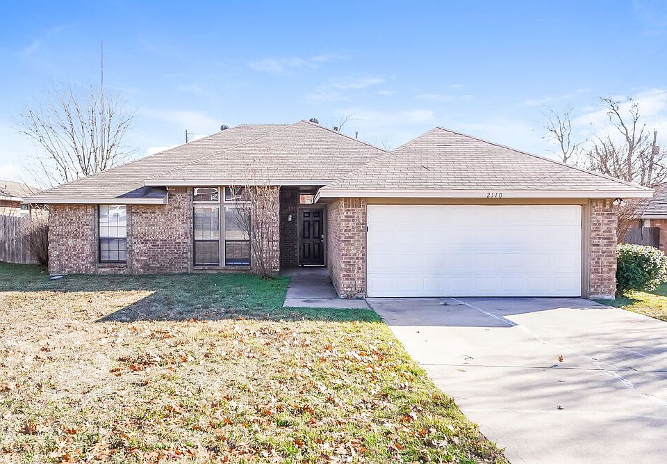 1st image of 2110 Mesa Wood Dr