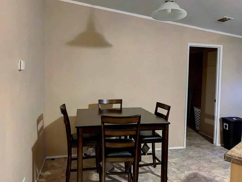Fully Furnished Nice 3BR/2BA Home — Photo 4