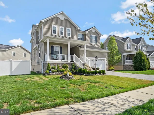 9850 Mannheim Ln, Waldorf, MD 20603