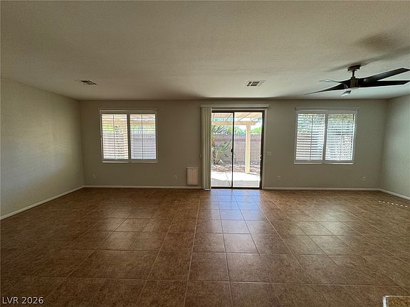 4th image of 7621 Port Orchard Ave
