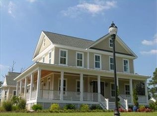 2518 Royal Palm Ln, Wilmington, NC 28409
