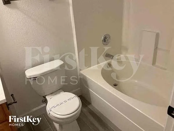 314 Marisco Way — Photo 10