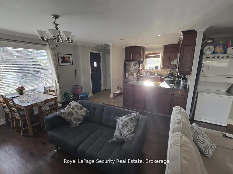 36 Noranda Dr #UPPER — Photo 4