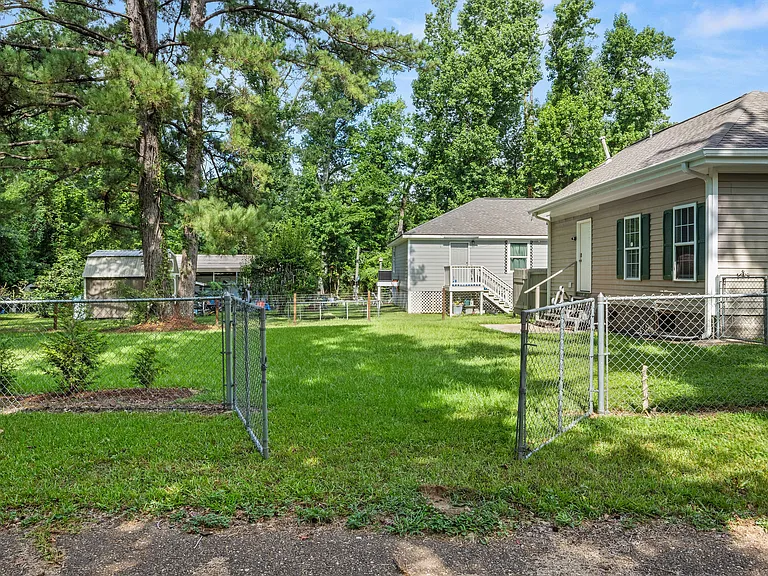 705 Belview Rd — Photo 17