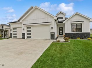 3202 NE 11th St, Ankeny, IA 50021