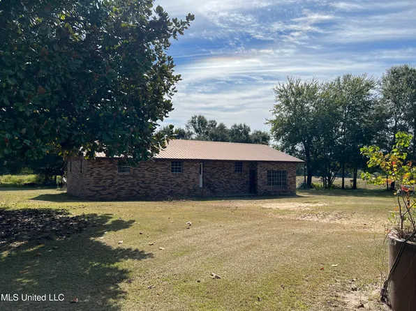 2086 Highway 53, Poplarville, MS 39470