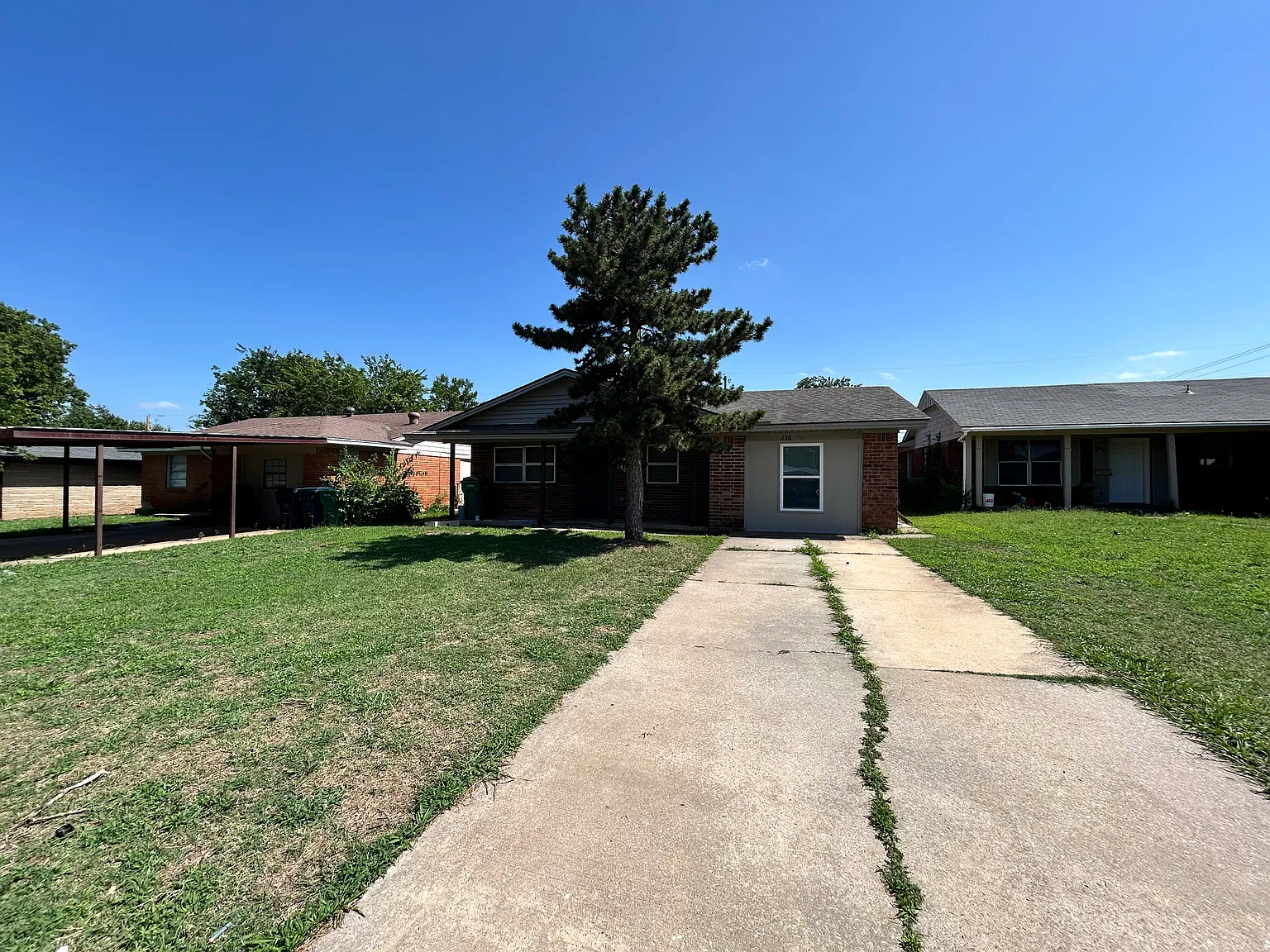 5 bed, 1650 sqft, $1,800 — Photo 1