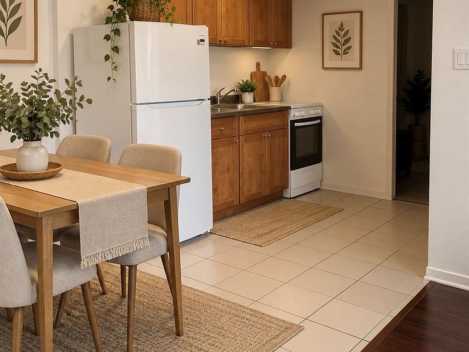 2nd image of 186 Robinson Ave #1b