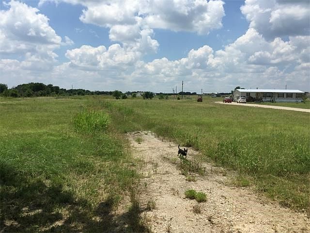2nd image of 2027 County Road 223
