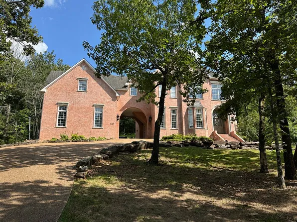 4707 Oak Hollow Ln, Fort Smith, AR 72903