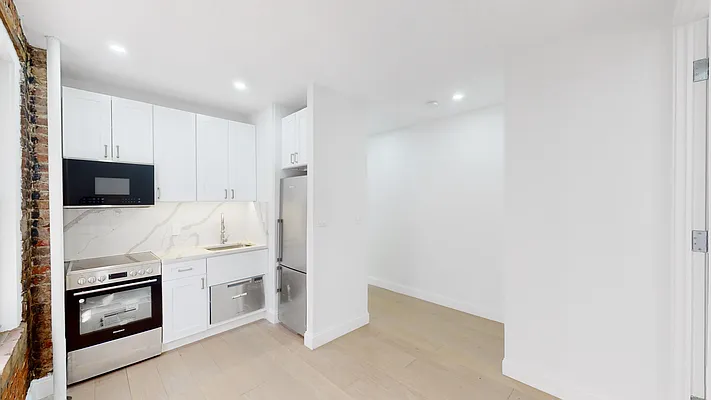 Rented by Brighton Management | media 4